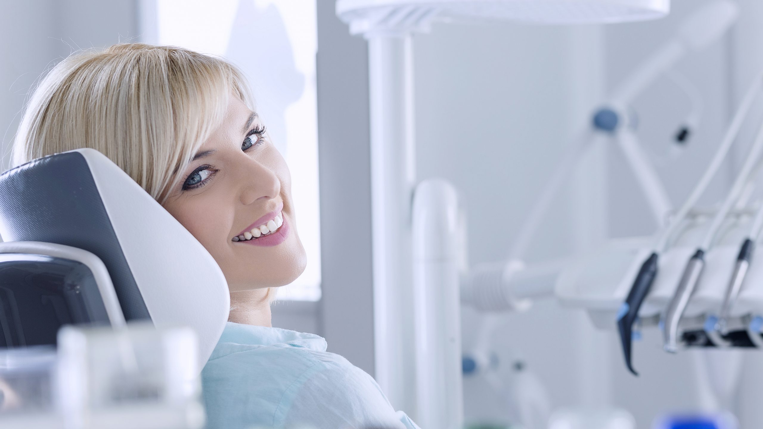 why you should consider professional teeth whitening